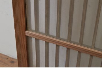 アンティーク建具　どこか懐かしい雰囲気を感じるガラス入りの格子窓2枚セット(ガラス戸、格子戸、引き戸)(R-067714)