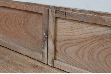アンティーク建具　和の風情が感じられる小さな横長板戸窓4枚セット(引き戸)(R-067719)