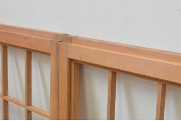 アンティーク建具　シンプルなデザインでお部屋に合わせやすい横長障子窓4枚セット(障子戸、格子戸、引き戸)(R-067720)