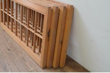 アンティーク建具　シンプルなデザインでお部屋に合わせやすい横長障子窓4枚セット(障子戸、格子戸、引き戸)(R-067720)