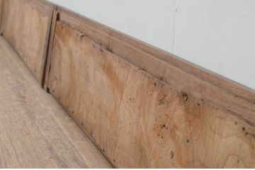 アンティーク建具　総欅(ケヤキ)材　懐かしい雰囲気の横長板戸窓4枚セット(引き戸)(R-067723)