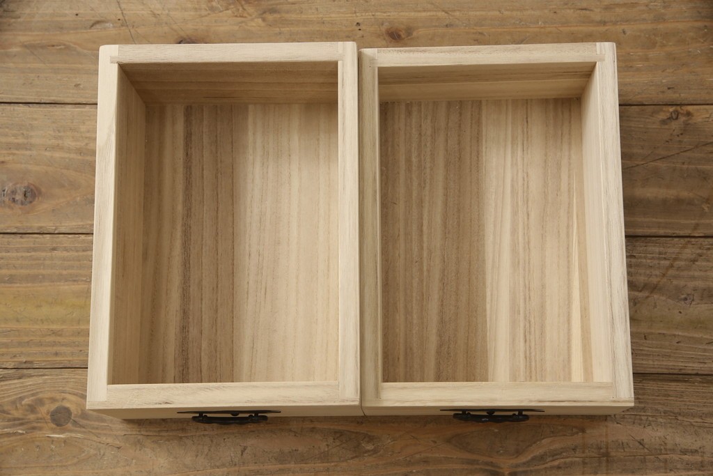 中古　美品　欅産業　漆塗り　仙台箪笥　KC-18　力強い杢目が目を引く中型車箪笥　定価約55万円　(R-067737)