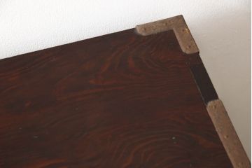 和製アンティーク　美品!!　内部桐材　黒漆塗り　凝ったデザインの金具が上品な庄内小箪笥(庄内箪笥、枕箪笥、時代箪笥、整理タンス、収納タンス、和たんす、サイドチェスト、引き出し)(R-067740)