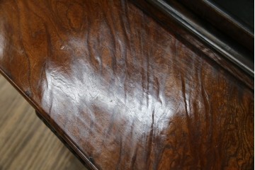 和製アンティーク　総欅(ケヤキ)材　和の趣漂う杢目の素晴らしい長火鉢　(R-067741)