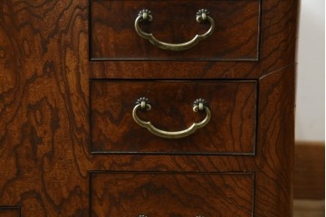 和製アンティーク　総欅(ケヤキ)材　和の趣漂う杢目の素晴らしい長火鉢　(R-067741)