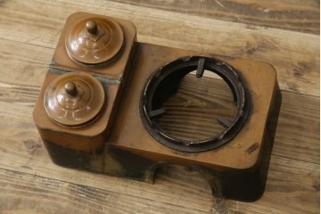 和製アンティーク　総欅(ケヤキ)材　和の趣漂う杢目の素晴らしい長火鉢　(R-067741)