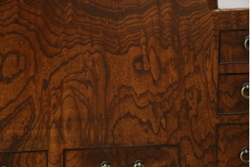 和製アンティーク　総欅(ケヤキ)材　和の趣漂う杢目の素晴らしい長火鉢　(R-067741)