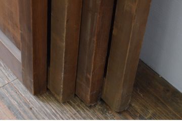 アンティーク建具　経年を感じさせる木味が魅力の小さな板戸窓4枚セット(引き戸)(R-067758)