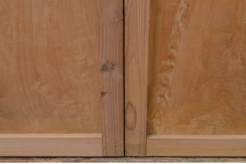 アンティーク建具　杉材　落ち着いた和の空間を演出する板戸窓2枚セット(引き戸)(R-067762)