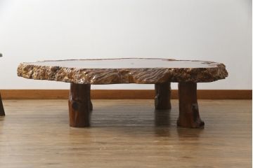 和製ビンテージ　花梨(カリン)材　大振り!!　極厚天板9cm!!　堂々とした威厳あふれる佇まいが魅力的な1枚板座卓(センターテーブル、ローテーブル、ヴィンテージ、一枚板)(R-067767)