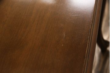 中古　美品　カリモク家具(karimoku)　domani(ドマーニ)　Louis(ルイ)XVシリーズ　優雅な佇まいが魅力的なダイニングテーブル(食卓、6人掛け、8人掛け)(定価約55万円)(R-067769)