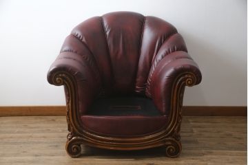 中古　イタリア高級家具　本革　貝殻のようなシェルバックのデザインがお洒落な1人掛けレザーソファ(ラウンジチェア、アームソファ、一人掛けソファ、パーソナルチェア)(R-067770)