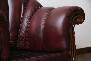 中古　イタリア高級家具　本革　貝殻のようなシェルバックのデザインがお洒落な1人掛けレザーソファ(ラウンジチェア、アームソファ、一人掛けソファ、パーソナルチェア)(R-067770)