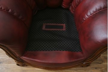 中古　イタリア高級家具　本革　貝殻のようなシェルバックのデザインがお洒落な1人掛けレザーソファ(ラウンジチェア、アームソファ、一人掛けソファ、パーソナルチェア)(R-067770)