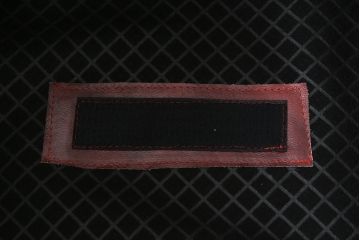 中古　イタリア高級家具　本革　貝殻のようなシェルバックのデザインがお洒落な1人掛けレザーソファ(ラウンジチェア、アームソファ、一人掛けソファ、パーソナルチェア)(R-067770)