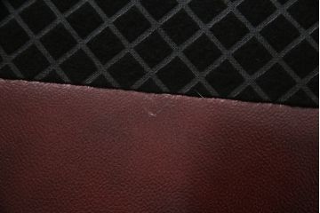 中古　イタリア高級家具　本革　貝殻のようなシェルバックのデザインがお洒落な1人掛けレザーソファ(ラウンジチェア、アームソファ、一人掛けソファ、パーソナルチェア)(R-067770)