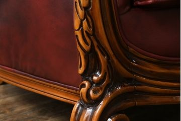 中古　イタリア高級家具　本革　貝殻のようなシェルバックのデザインがお洒落な1人掛けレザーソファ(ラウンジチェア、アームソファ、一人掛けソファ、パーソナルチェア)(R-067771)