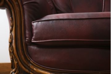 中古　美品　イタリア高級家具　本革　貝殻のようなシェルバックのデザインがお洒落な2人掛けレザーソファ(ラブソファ、二人掛け、アームソファ)(R-067772)