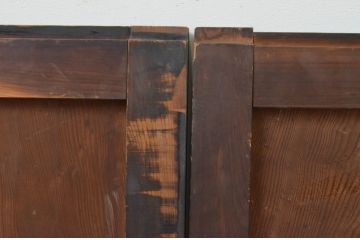 アンティーク建具　杉材　和モダンな空間作りにおすすめな板戸窓2枚セット(引き戸)(R-067779)