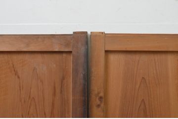 アンティーク建具　杉材　落ち着いた和の空間を演出する板戸2枚セット(引き戸)(R-067780)