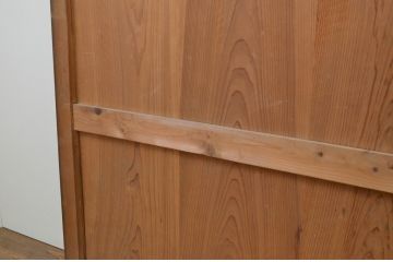 アンティーク建具　杉材　落ち着いた和の空間を演出する板戸2枚セット(引き戸)(R-067780)