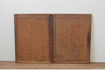 アンティーク建具　杉材　和モダンな空間作りにおすすめな横桟の板戸窓2枚セット(引き戸)(R-067785)