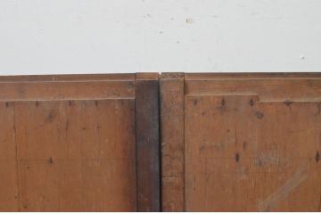 アンティーク建具　杉材　和モダンな空間作りにおすすめな横桟の板戸窓2枚セット(引き戸)(R-067785)