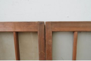 アンティーク建具　レトロな空間作りにおすすめな格子入りガラス窓2枚セット(引き戸、格子戸、ガラス戸)(R-067787)