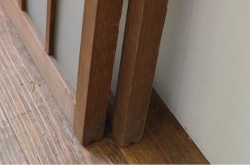 アンティーク建具　レトロな空間作りにおすすめな格子入りガラス窓2枚セット(引き戸、格子戸、ガラス戸)(R-067787)