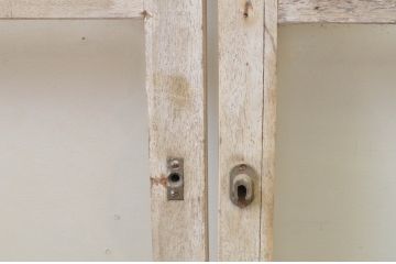 アンティーク建具　ペイント仕上げ限定　インテリアに合わせやすいシンプルなペンキガラス窓2枚セット(引き戸、ガラス戸)(R-067788)