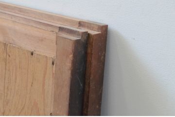 アンティーク建具　杉材　和モダンな空間作りにおすすめな横桟の板戸窓2枚セット(引き戸)(R-067790)