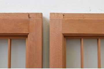 アンティーク建具　片面ガラス　鶴と亀の彫刻が目を惹く!上質な和の空間づくりにおすすめな書院戸2枚セット(窓、引き戸、ガラス戸)(R-067791)