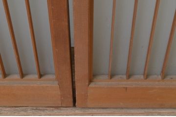 アンティーク建具　片面ガラス　鶴と亀の彫刻が目を惹く!上質な和の空間づくりにおすすめな書院戸2枚セット(窓、引き戸、ガラス戸)(R-067791)