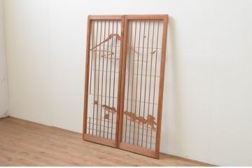 アンティーク建具　山と海どちらの風情も味わえる書院戸2枚セット(窓、書院戸、引き戸)(R-067795)
