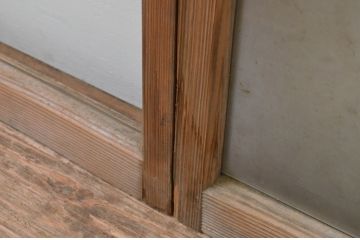 アンティーク建具　経年を感じさせる木味が魅力のガラス窓2枚セット(引き戸、ガラス戸)(R-067798)