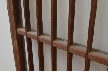 アンティーク建具　レトロな空間を演出する格子入りガラス窓2枚セット(引き戸、ガラス戸、格子戸)(R-067799)