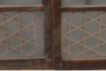 アンティーク建具　両面ガラス　燕の彫刻がかわいらしい組子入りガラス窓2枚セット(引き戸、ガラス戸)(R-067800)