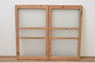 アンティーク建具　レトロな空間作りにおすすめなガラス窓2枚セット(引き戸、ガラス戸)(R-067801)