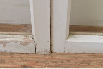 アンティーク建具　ペイント仕上げ限定　レトロな風合いが味わい深いガラス窓2枚セット(ガラス戸、引き戸)(R-067810)