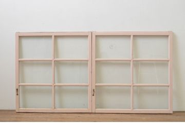 アンティーク建具　ペイント仕上げ限定　レトロな風合いが味わい深いガラス窓2枚セット(ガラス戸、引き戸)(R-067810)