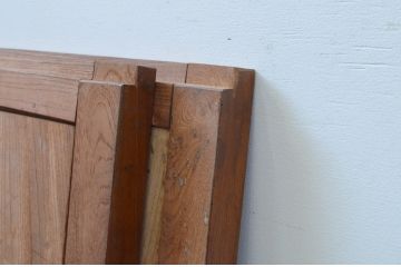 アンティーク建具　総欅(ケヤキ)材　一枚板　美しい杢目が目を惹く板戸窓2枚セット(引き戸)(R-067814)