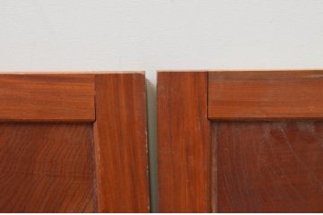 アンティーク建具　総欅(ケヤキ)材　一枚板　深みのある色合いが魅力の板戸窓2枚セット(引き戸)(R-067817)
