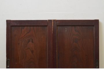 アンティーク建具　欅(ケヤキ)材　一枚板　落ち着いた和の空間を演出する板戸窓2枚セット(引き戸)(R-067818)