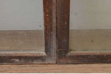 アンティーク建具　使い込まれた木味が魅力のガラス窓2枚セット(ガラス戸、引き戸)(R-067823)