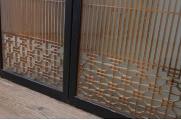 アンティーク建具　両面ガラス　和モダンな雰囲気づくりにおすすめの書院戸2枚セット(組子、引き戸、ガラス戸)(R-067825)