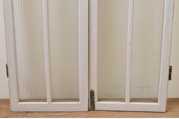 アンティーク建具　ペイント仕上げ限定　レトロな空間づくりにおすすめの両開き窓1対(2枚セット、ガラス戸、ガラス扉)(R-067827)