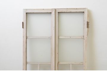 アンティーク建具　ペイント仕上げ限定　レトロな空間づくりにおすすめの両開き窓1対(2枚セット、ガラス戸、ガラス扉)(R-067827)