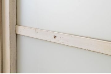 アンティーク建具　ペイント仕上げ限定　レトロな空間づくりにおすすめの両開き窓1対(2枚セット、ガラス戸、ガラス扉)(R-067827)
