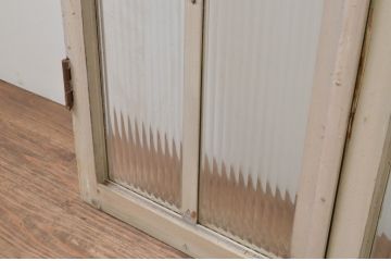 アンティーク建具　ペイント仕上げ限定　レトロな空間づくりにおすすめの両開き窓1対(2枚セット、ガラス戸、ガラス扉)(R-067827)