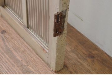 アンティーク建具　ペイント仕上げ限定　レトロな空間づくりにおすすめの両開き窓1対(2枚セット、ガラス戸、ガラス扉)(R-067827)